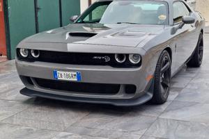dodge challenger srt hellcat 6.2 717cv