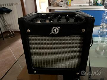 Amplificatore chitarra fender mustang mini