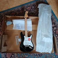 Squier by Fender Stratocaster Affinity Black
