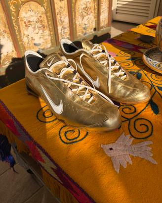 Nike shox gold