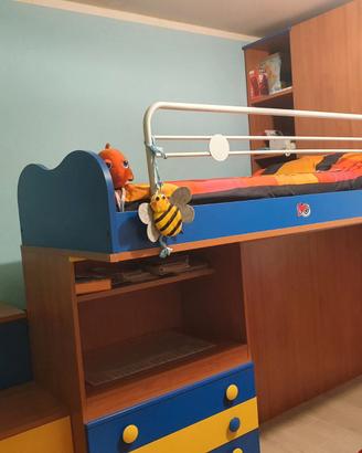 STRUTTURA CAMERETTA CON LETTO SOPRA ,NO MATERASSI