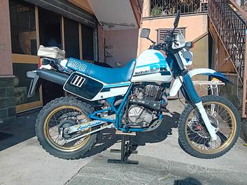 Suzuki Dr 600 