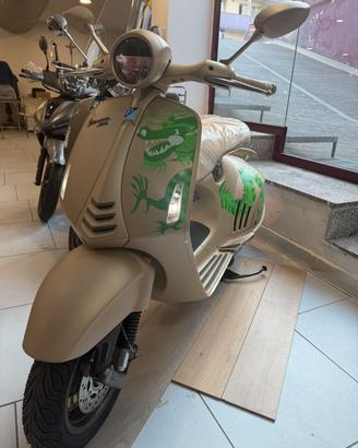 Piaggio Vespa 946 125 Dragon serie limitata e nume
