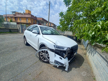 Audi Q3 Incidentata
