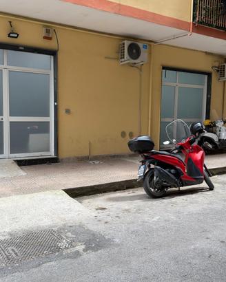 Locale commerciale con agibilita' al centro cod. l
