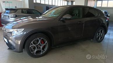 Alfa Romeo Stelvio 2.2 t Sprint Q4 190cv auto