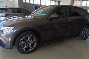 Alfa Romeo Stelvio 2.2 t Sprint Q4 190cv auto