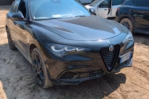 Alfa Romeo STELVIO 2.0T 280CV