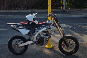 Suzuki Valenti RMZ 450 - 2013