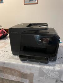 Stampante HP officeJet Pro 8710