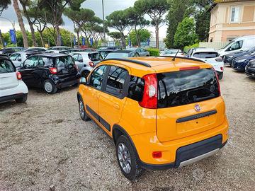 FIAT Panda 0.9 TwinAir Turbo GPL Trekking CERCHI