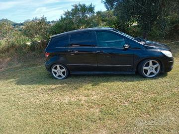  auto Mercedes B200 CDI sport