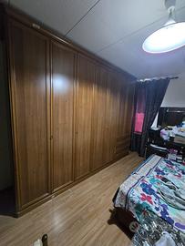 Armadio classico in  legno