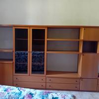 mobile sala con tavolo e sei sedie