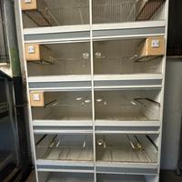 2 armadi con 8 gabbie da 55cm ciascuno