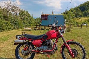 Moto Guzzi V35 TT Scrambler