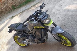 YAMAHA MT09