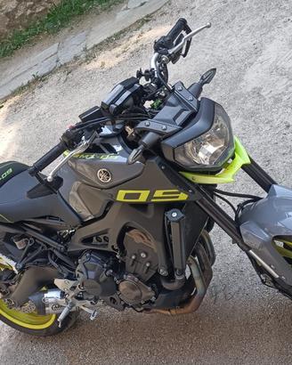 YAMAHA MT09