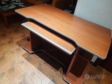 Scrivania 