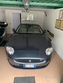 Jaguar XK 4.2 V8 coupè
