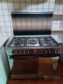 cucina gas e forno elettrico 