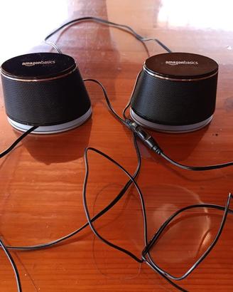 Altoparlanti Amazon Basics come nuovi