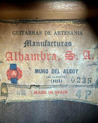 Chitarra vintage restaurata