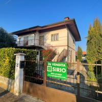 Il piacere di una casa indipendente con taverna...