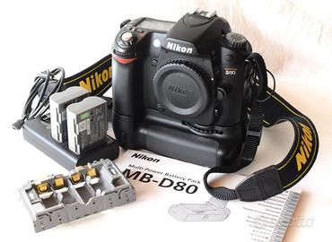 Nikon D80, scatti 14.622, Nikon MB-D80, 2 batterie