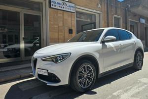 Alfa Romeo Stelvio 2.2 Turbodiesel 150 cv AT8 RWD 