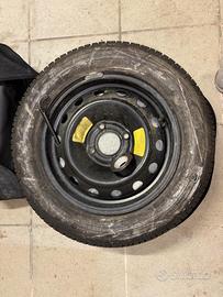 Ruota  originale  Peugeot 206 del 2002