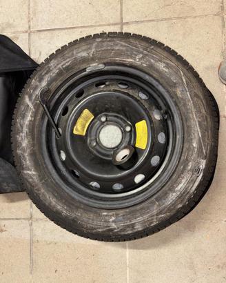 Ruota  originale  Peugeot 206 del 2002