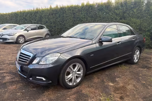 Mercedes-benz E 250 CDI BlueEFFICIENCY Avantgarde