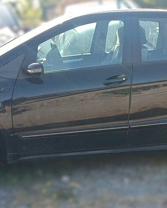 MERCEDES CLASSE A 180 CDI(SOLO RICAMBI)