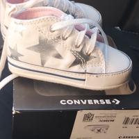 Scarpe neonata Converse rosa taglia 3