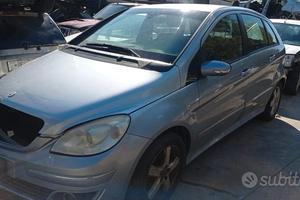 Ricambi mercedes classe B 180 anno 2010 cil 2.0 cd