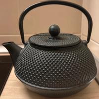 Teiera in ghisa