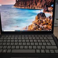 Surface Laptop 2 Schermo touch 13.5