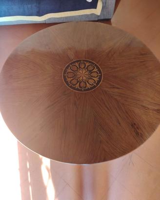 tavolo da gioco in legno lastronato con intarsio