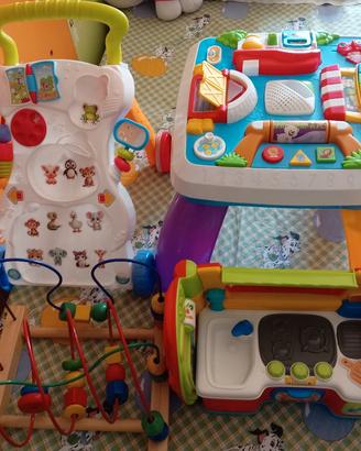 vari articoli giochi abbigliamento seggiolino 