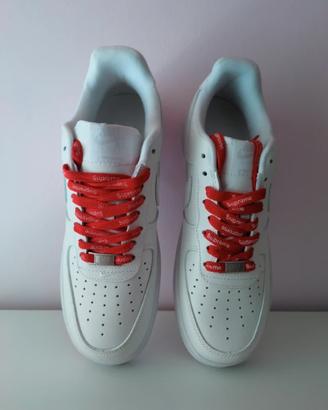 Sneakers basse Supreme x Nike Air Force1 taglia 42