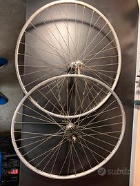 Cerchi vintage per bici da corsa mozzi Campagnolo