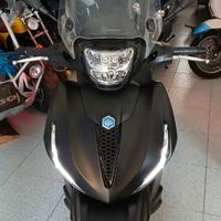 Piaggio Beverly 400 - 2024