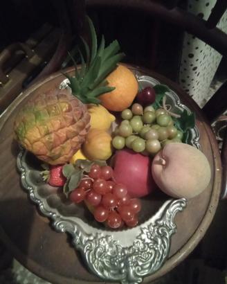 coppa con frutta finta