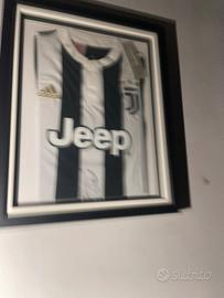 Maglia autografata da ronaldo in champions juve