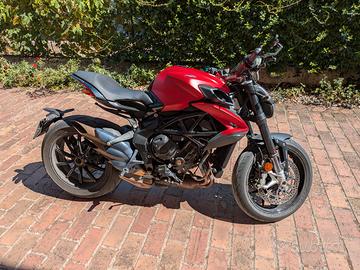 MV Agusta Dragster 800