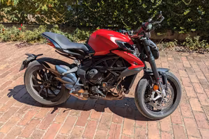 MV Agusta Dragster 800