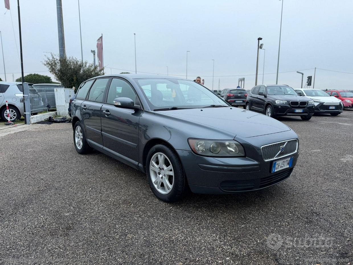 VOLVO V50 1.6 CAT Summum