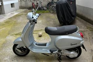 Vespa LX 150