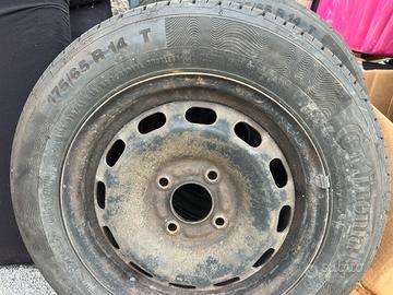 4 gomme continental 175/65 R14 T